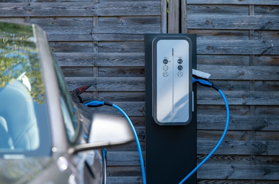 Installation, maintenance de bornes de recharge électrique